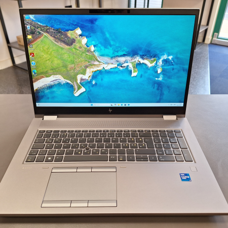 Prenosnik, HP Zbook Fury 17 G8 Mobile Workstation... ugodna cena / kvaliteta A-