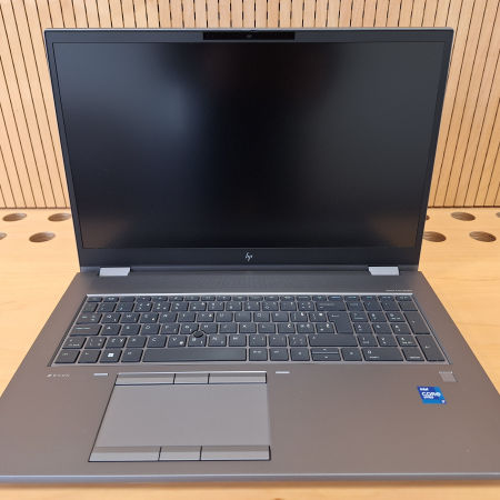 Prenosnik, HP Zbook Fury 17 G8 Mobile Workstation... ugodna cena / kvaliteta A-