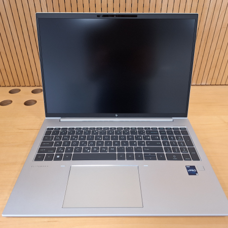 Prenosnik, HP EliteBook 860 G9... ugodna cena / kvaliteta A-