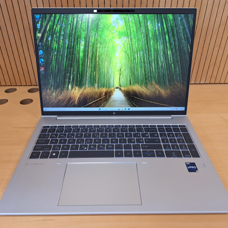 Prenosnik, HP EliteBook 860 G9... ugodna cena / kvaliteta A-