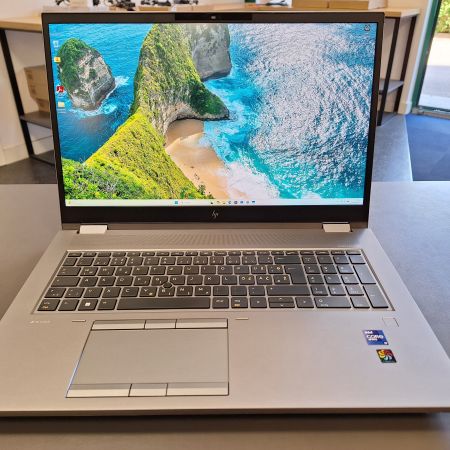 Prenosnik, HP Zbook Fury 17 G8 Mobile Workstation... ugodna cena / kvaliteta A-